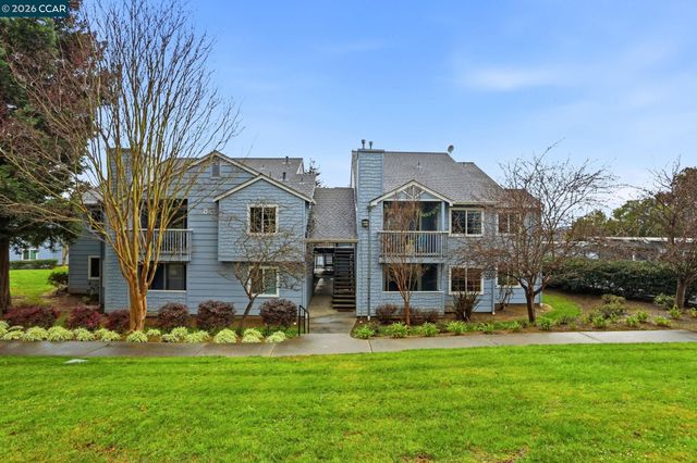 225 Lighthouse Dr, Vallejo, CA 94590