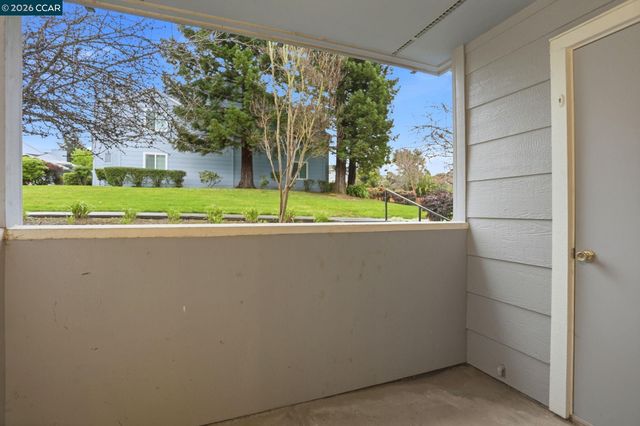 225 Lighthouse Dr, Vallejo, CA 94590