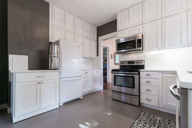 1929 Ridgeway Drive SE, Cedar Rapids, IA 52403