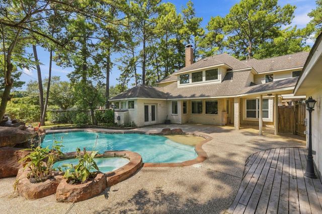 17327 Scenic Lake Court, Cypress, TX 77429
