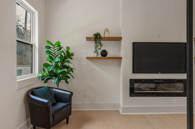 917 Brookwood Drive, Dallas, TX 75224