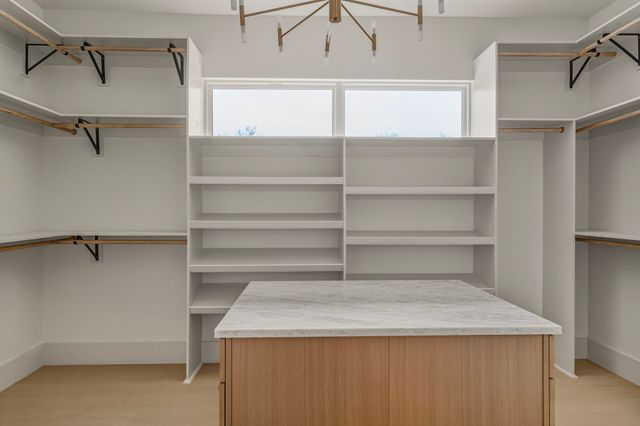 917 Brookwood Drive, Dallas, TX 75224