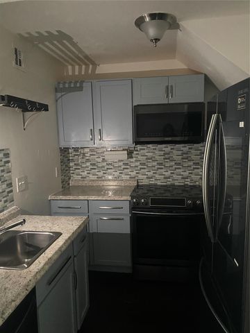 10811 Richmond Avenue 135, Houston, TX 77042