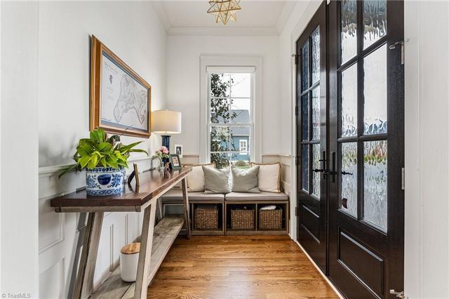 1207 Heron Ridge Road, Winston-salem, NC 27106