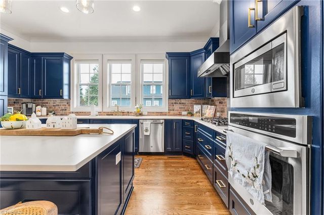 1207 Heron Ridge Road, Winston-salem, NC 27106