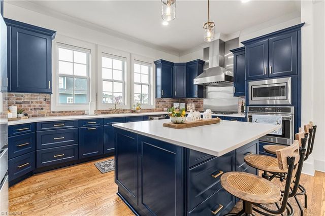 1207 Heron Ridge Road, Winston-salem, NC 27106