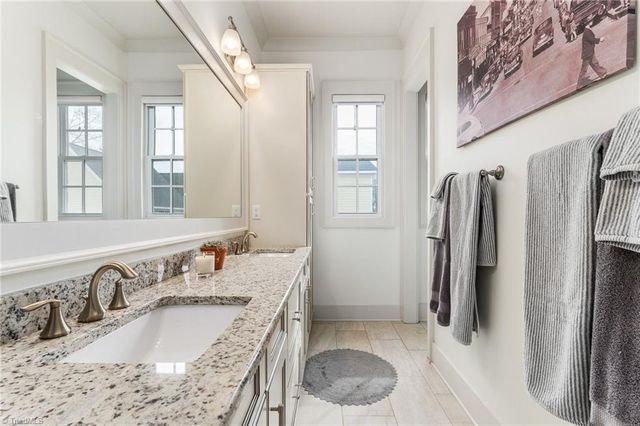 1207 Heron Ridge Road, Winston-salem, NC 27106