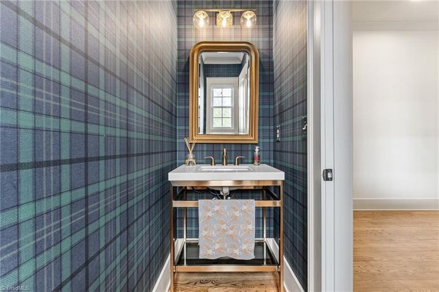 1207 Heron Ridge Road, Winston-salem, NC 27106