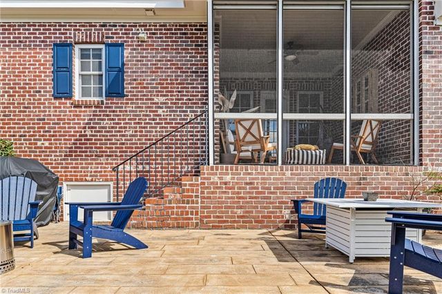 1207 Heron Ridge Road, Winston-salem, NC 27106