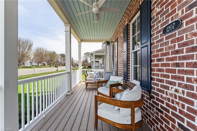 1207 Heron Ridge Road, Winston-salem, NC 27106