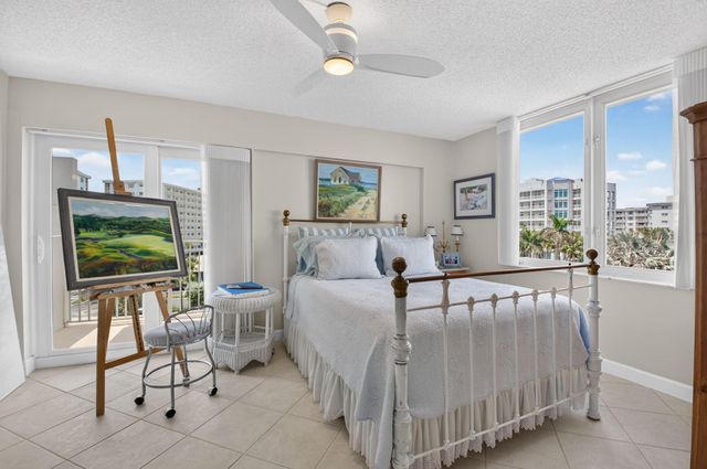 3215 S OCEAN Boulevard 302, Highland Beach, FL 33487