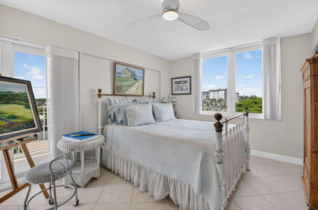 3215 S OCEAN Boulevard 302, Highland Beach, FL 33487