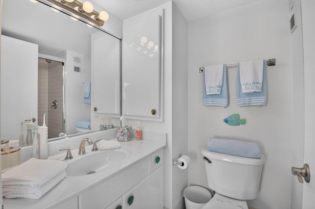 3215 S OCEAN Boulevard 302, Highland Beach, FL 33487