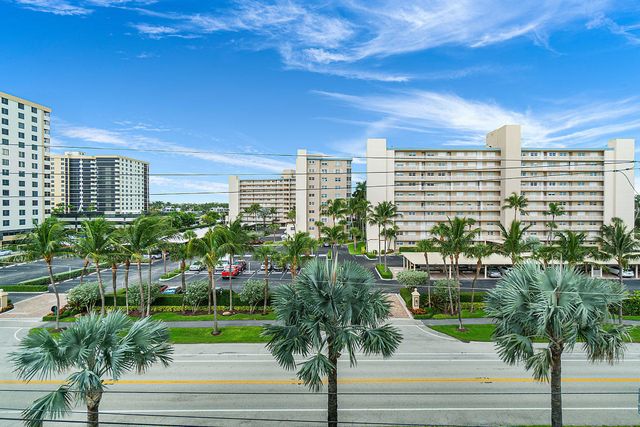 3215 S OCEAN Boulevard 302, Highland Beach, FL 33487