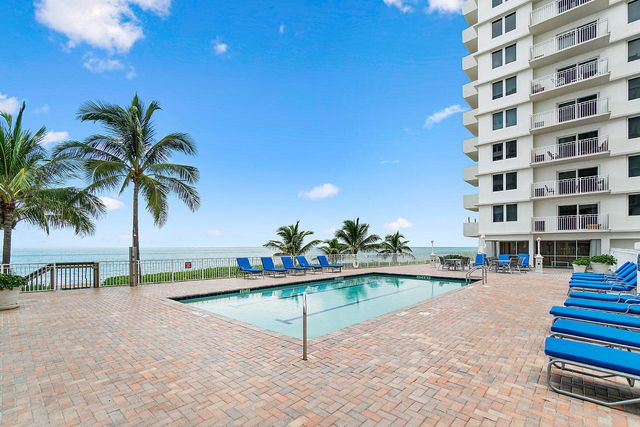 3215 S OCEAN Boulevard 302, Highland Beach, FL 33487