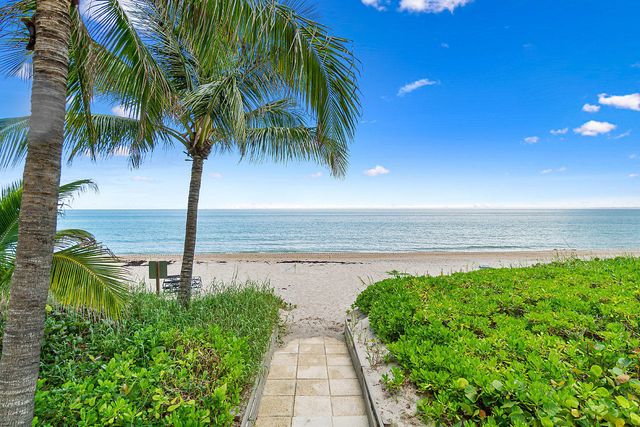 3215 S OCEAN Boulevard 302, Highland Beach, FL 33487