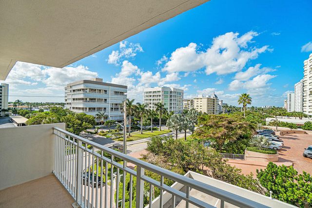 3215 S OCEAN Boulevard 302, Highland Beach, FL 33487