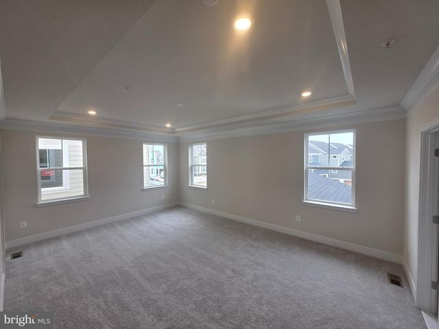 504 WILLOWSHIRE ST, Baltimore, MD 21220