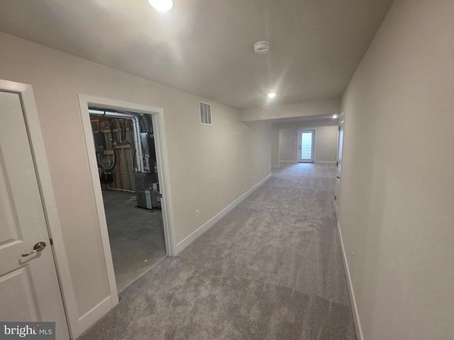 504 WILLOWSHIRE ST, Baltimore, MD 21220