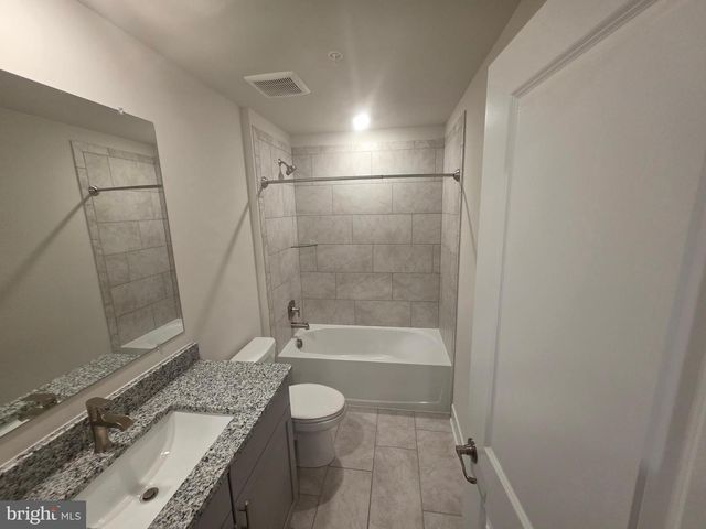 504 WILLOWSHIRE ST, Baltimore, MD 21220