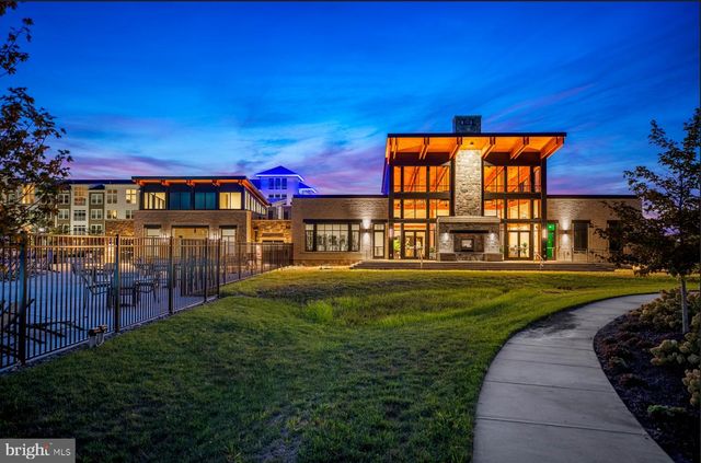 504 WILLOWSHIRE ST, Baltimore, MD 21220