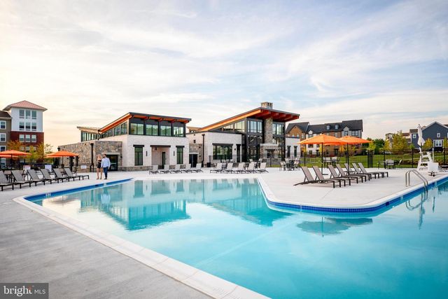 504 WILLOWSHIRE ST, Baltimore, MD 21220