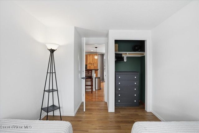 12331 N Avondale LOOP, Hayden, ID 83835