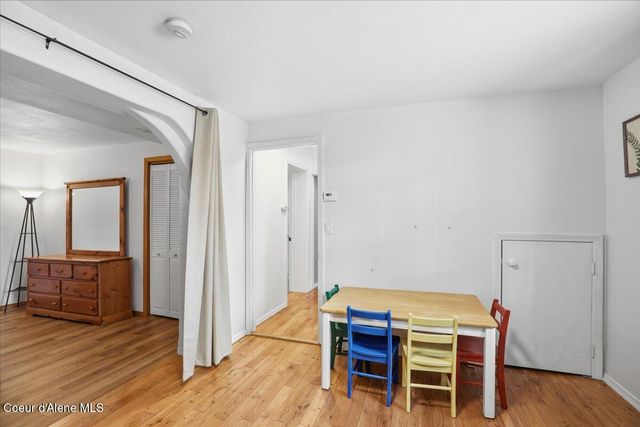 12331 N Avondale LOOP, Hayden, ID 83835