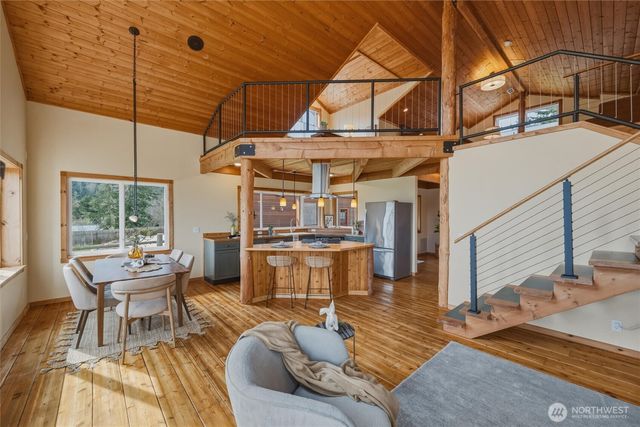 1564 Seacrest Drive, Lummi Island, WA 98262