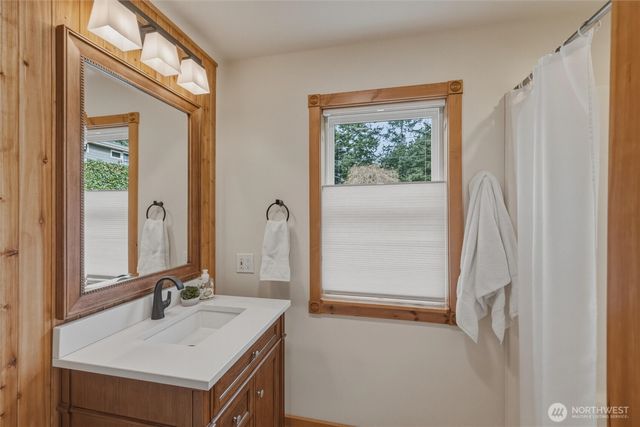 1564 Seacrest Drive, Lummi Island, WA 98262