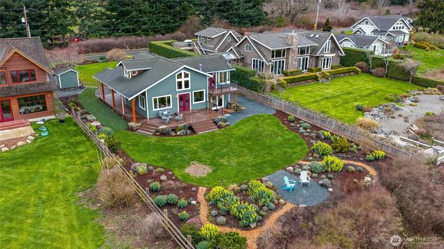 1564 Seacrest Drive, Lummi Island, WA 98262