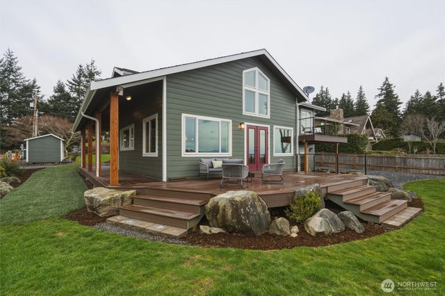 1564 Seacrest Drive, Lummi Island, WA 98262