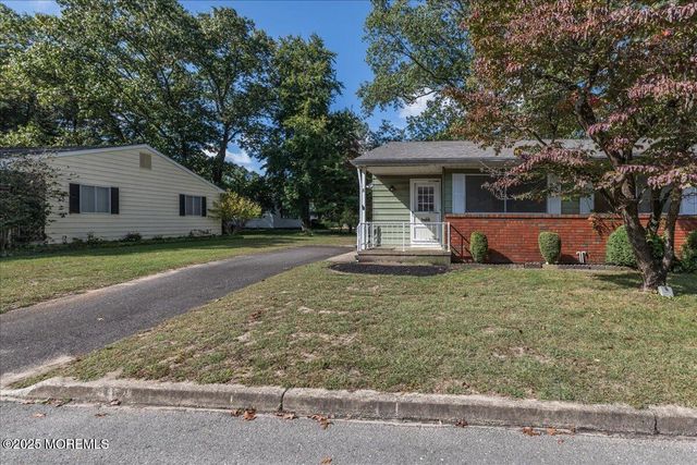 10 B Virginia Drive, Whiting, NJ 08759