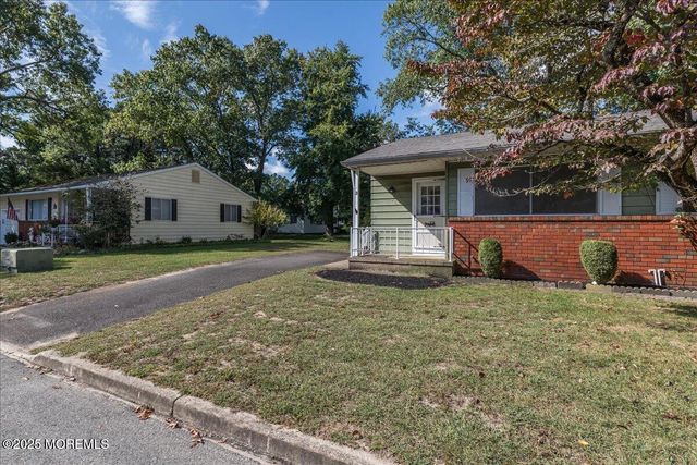 10 B Virginia Drive, Whiting, NJ 08759