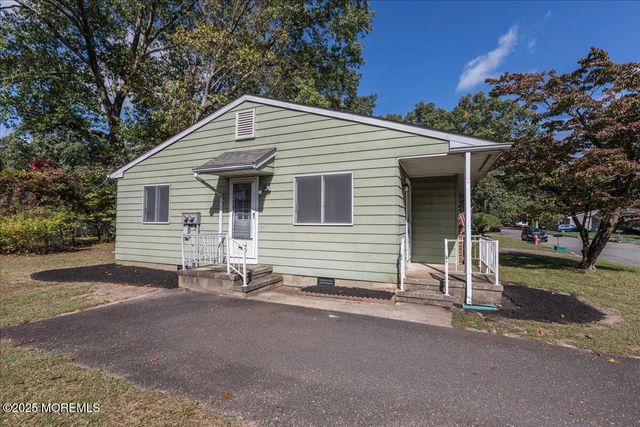 10 B Virginia Drive, Whiting, NJ 08759