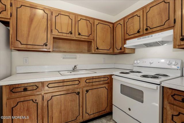 10 B Virginia Drive, Whiting, NJ 08759