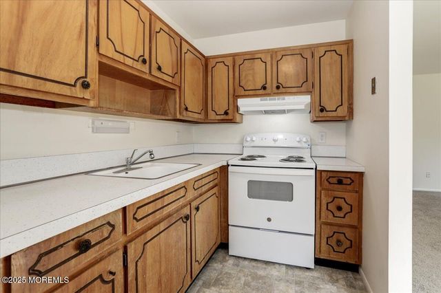 10 B Virginia Drive, Whiting, NJ 08759