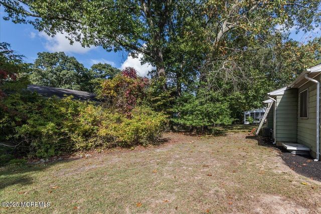 10 B Virginia Drive, Whiting, NJ 08759