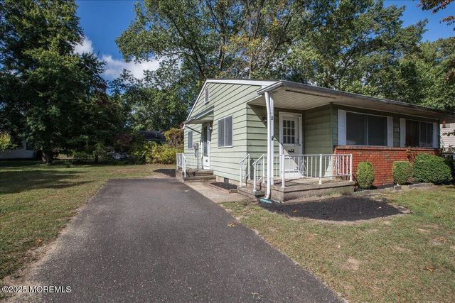 10 B Virginia Drive, Whiting, NJ 08759