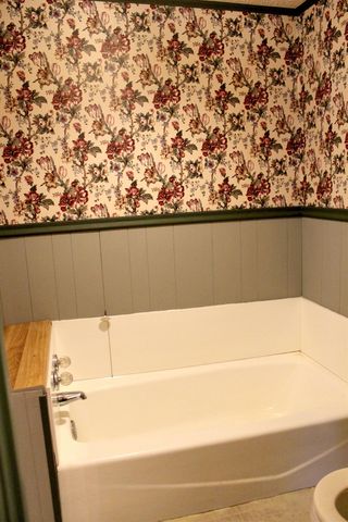 405 W Lanark St, Queen City, TX 75572