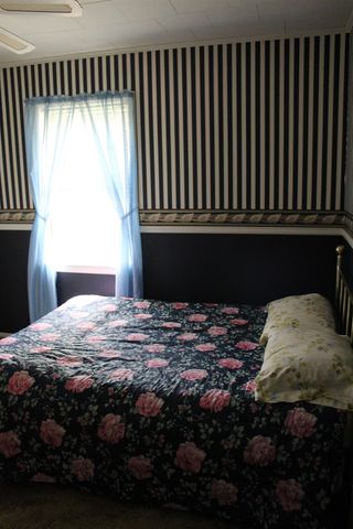 405 W Lanark St, Queen City, TX 75572