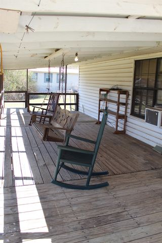 405 W Lanark St, Queen City, TX 75572