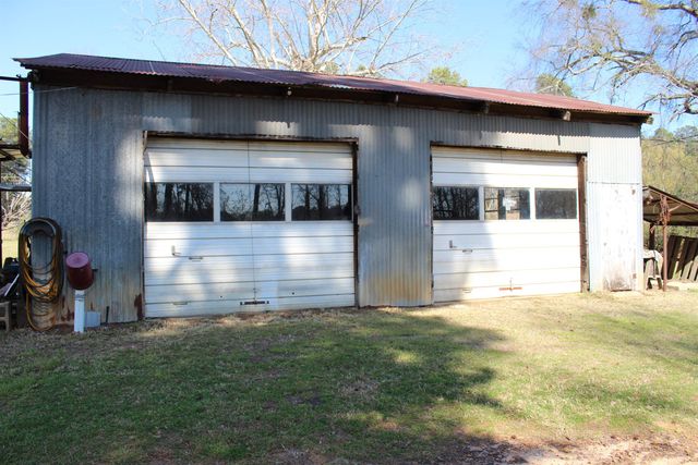 405 W Lanark St, Queen City, TX 75572