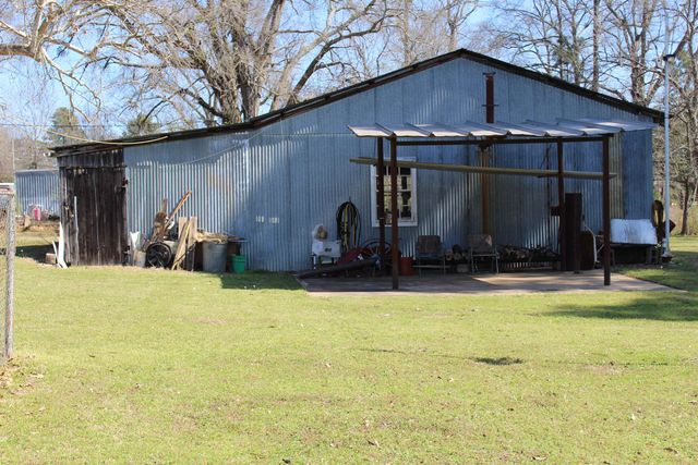 405 W Lanark St, Queen City, TX 75572