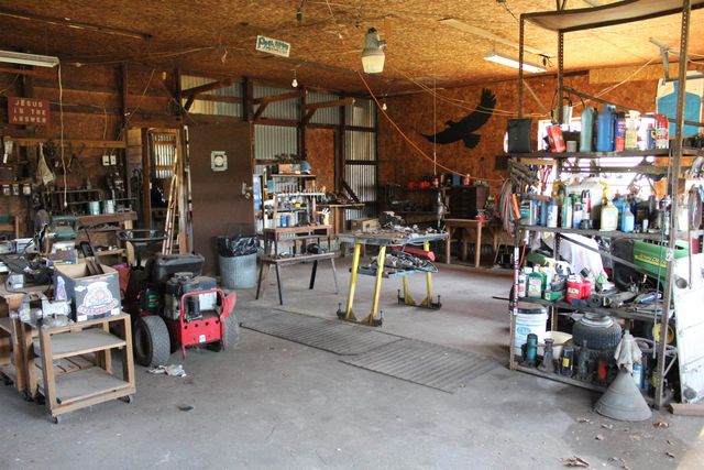 405 W Lanark St, Queen City, TX 75572