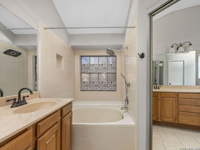 9743 Wagon Train, Converse, TX 78109