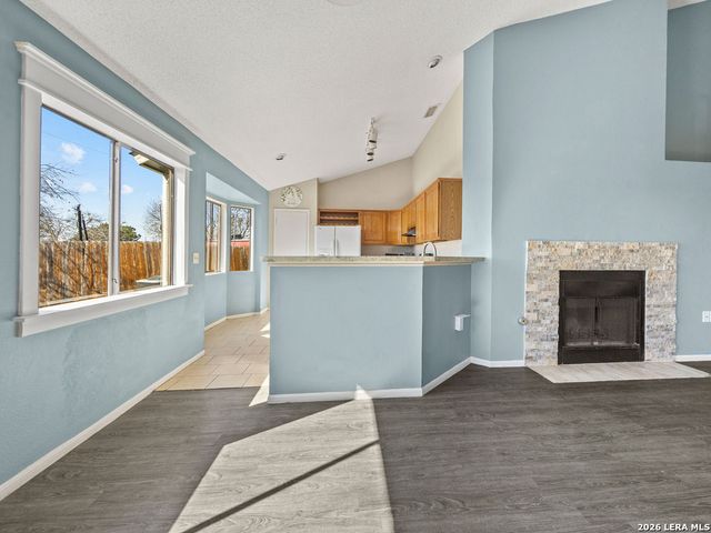 9743 Wagon Train, Converse, TX 78109