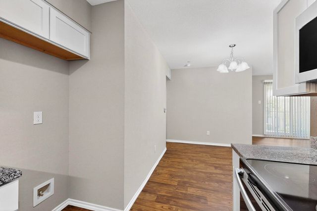 5806 Marvin Loving Drive 211, Garland, TX 75043