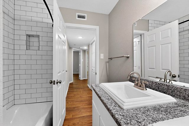 5806 Marvin Loving Drive 211, Garland, TX 75043
