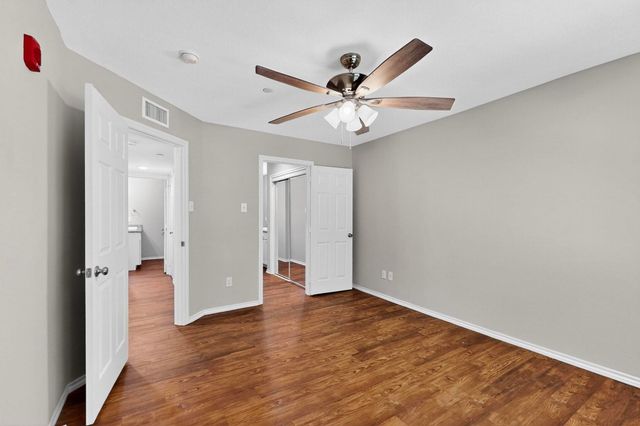 5806 Marvin Loving Drive 211, Garland, TX 75043